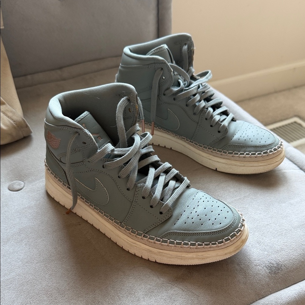 Nike Air Jordan Women’s 1 Retro High Top Sneakers